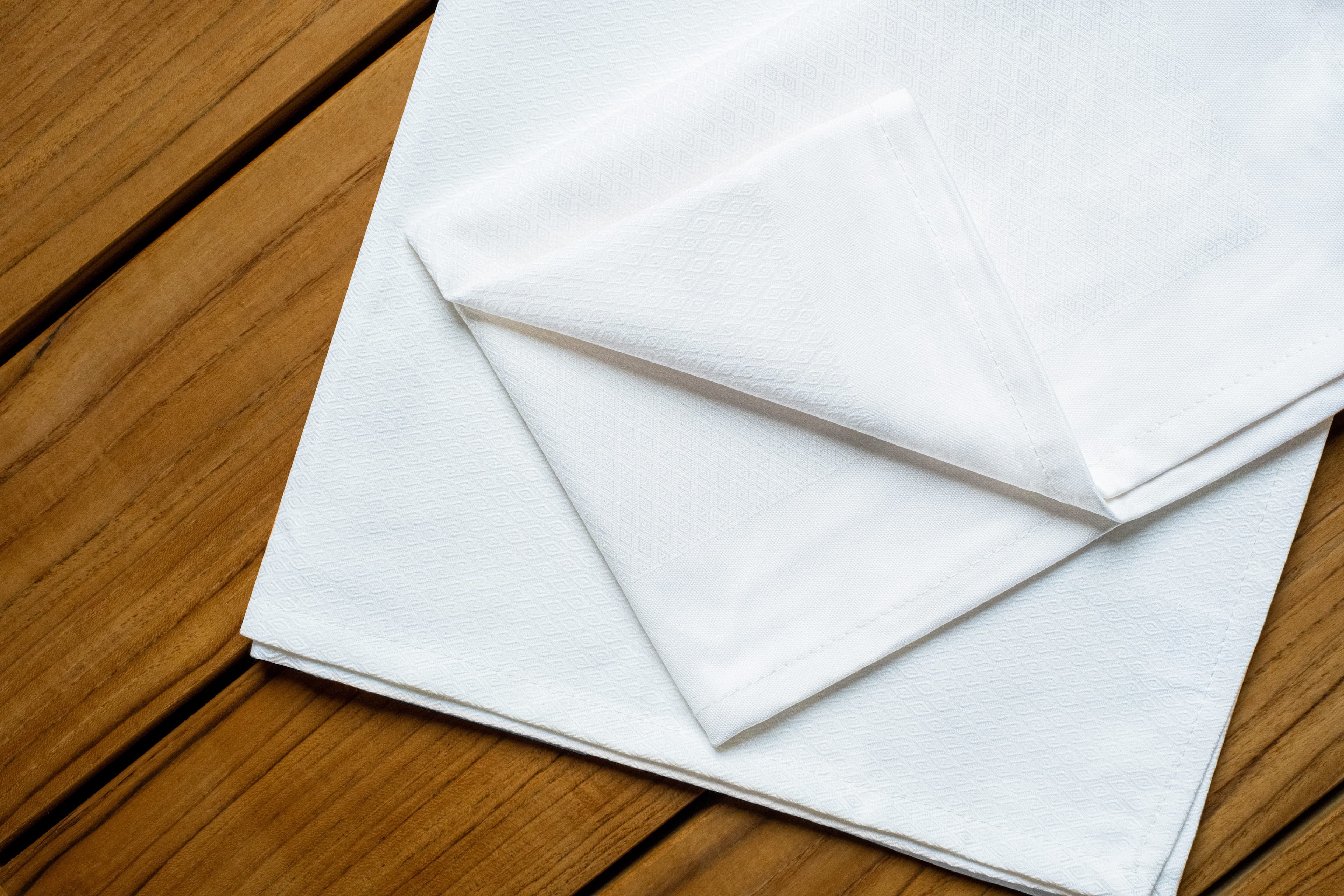 Tablecloths and Napkins 3