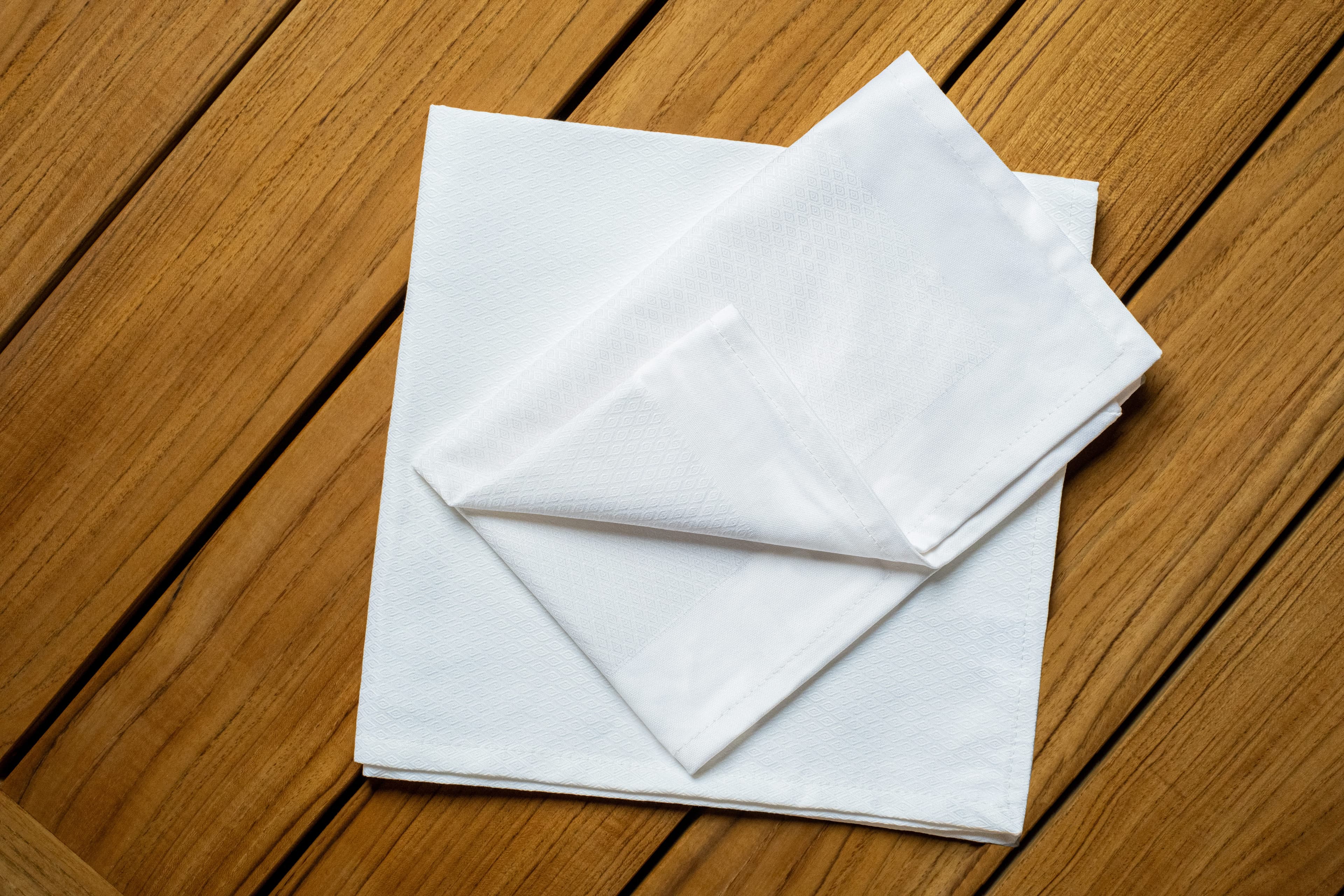 Tablecloths and Napkins 2