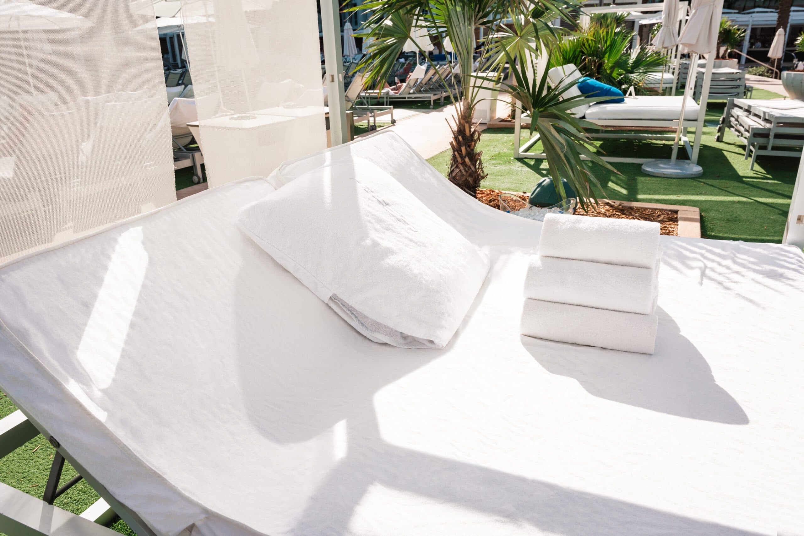 Custom Lounge Chair Covers