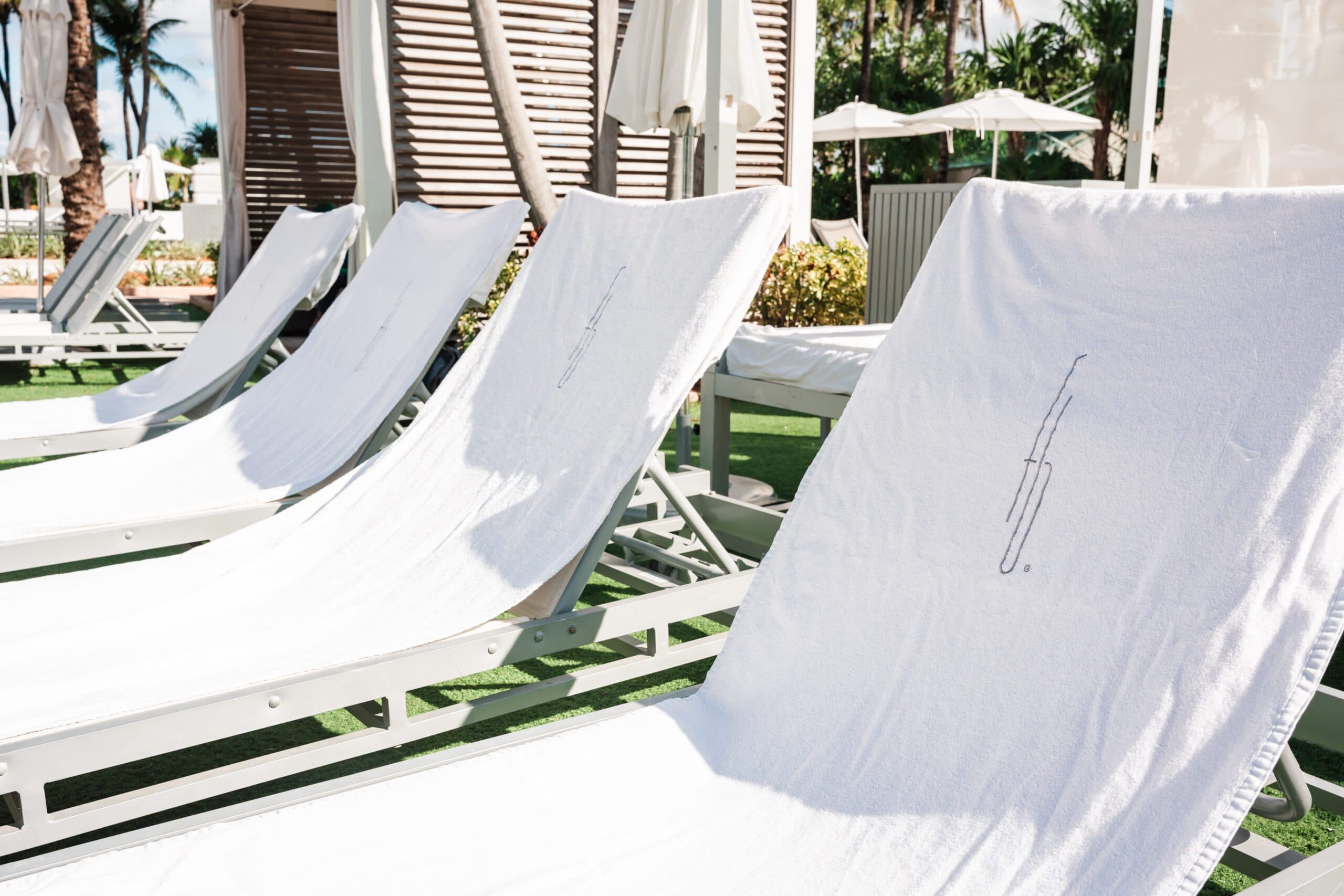 Lounge Chair Covers 3