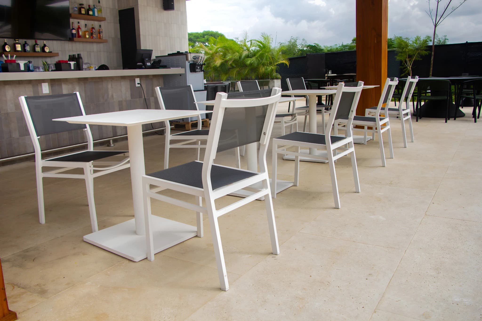 Ferrara Dining Table 3