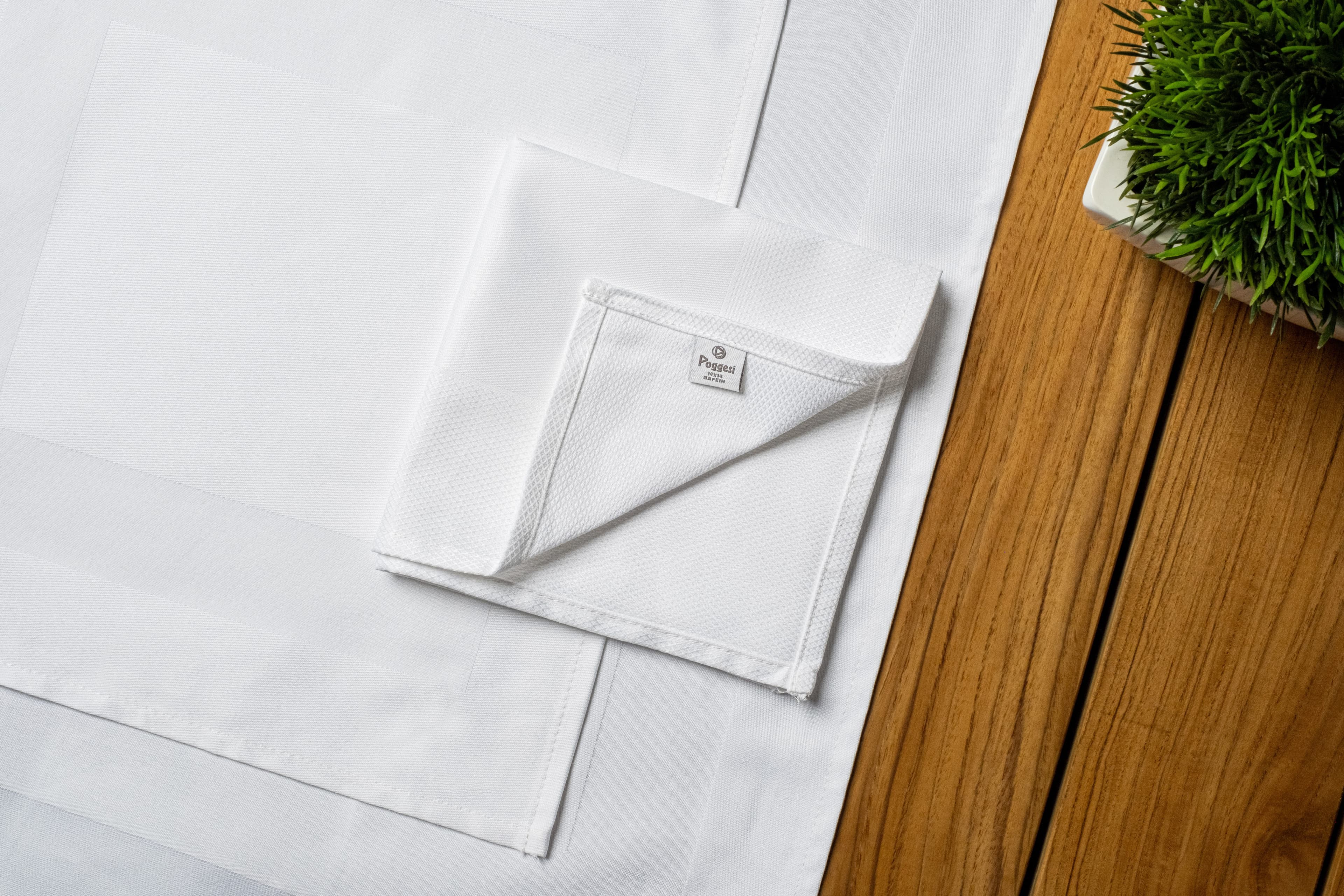 Tablecloths and Napkins