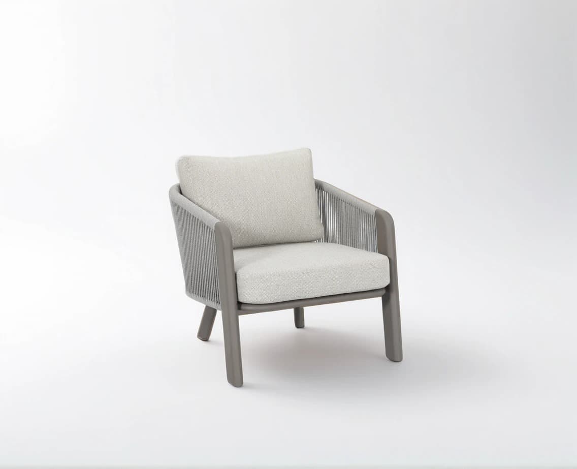 Isola Club Chair