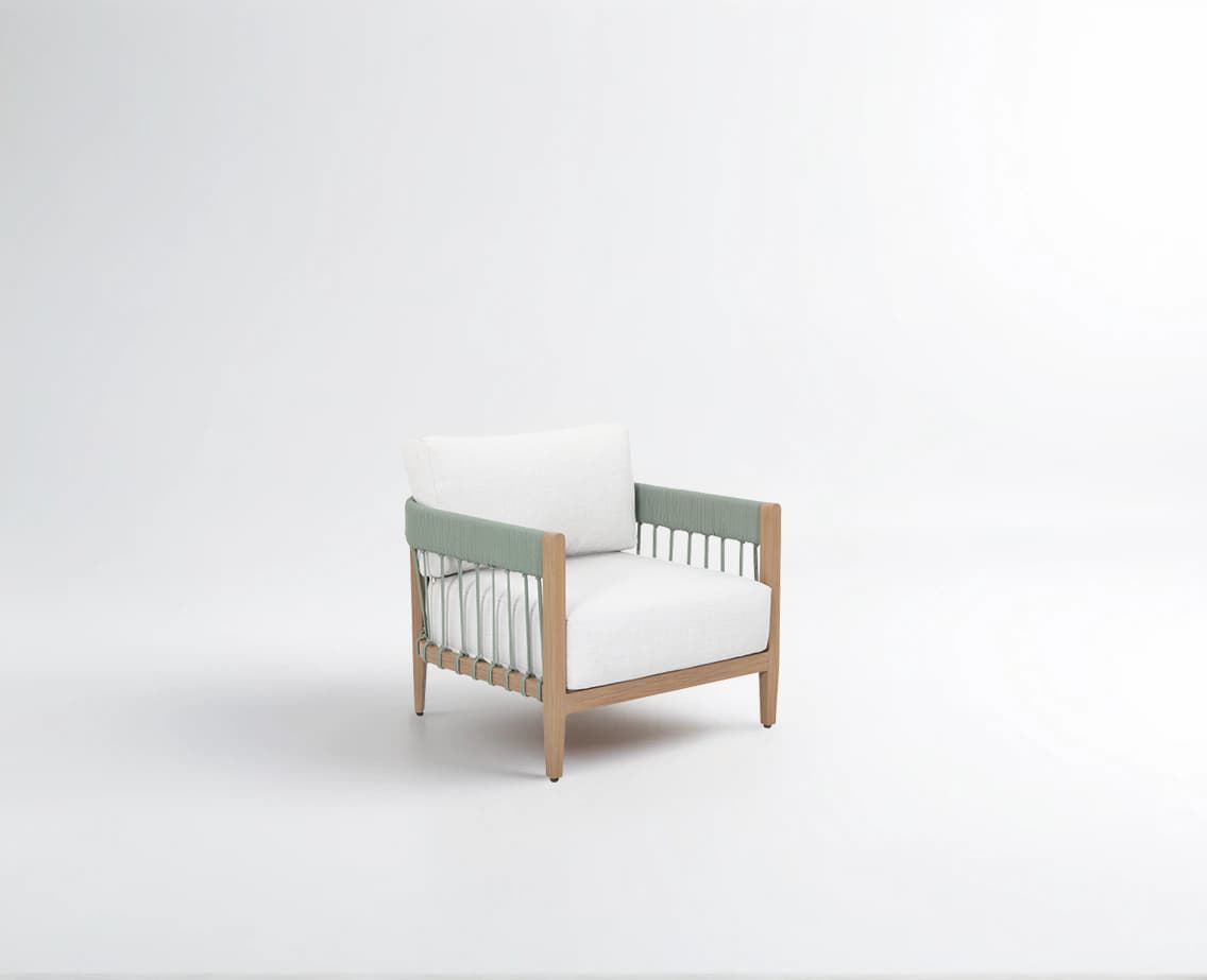 Novara Club Chair